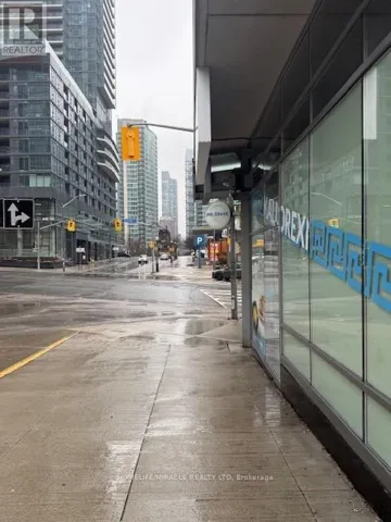 333 BREMNER BOULEVARD, Toronto (Waterfront Communities), Ontario M5V3X9