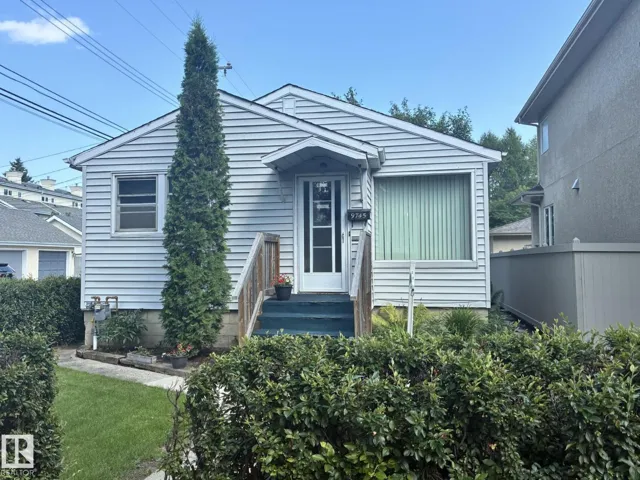 9745 94 ST NW, Edmonton, Alberta T6C3W1