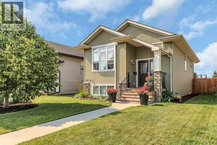 212 Cedar Square, Blackfalds, Alberta T4M0A2