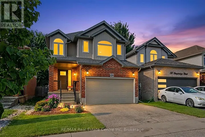 137 STEEPLERIDGE STREET, Kitchener, Ontario N2P2W2