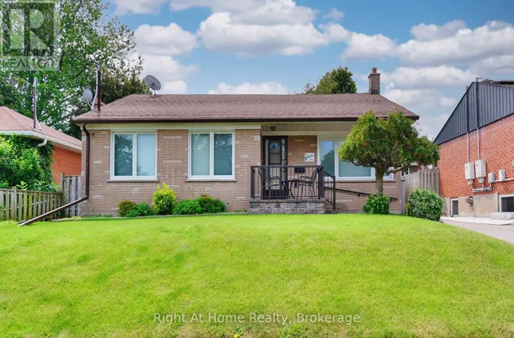 544 HARMONY ROAD S, Oshawa (Donevan), Ontario L1H6V5