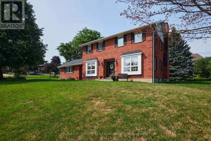 98 ERINDALE AVENUE, Renfrew, Ontario K7V4H7