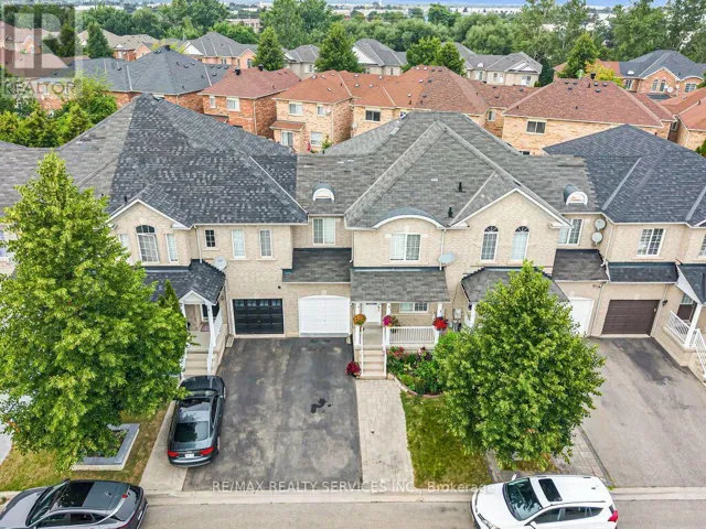 7 OLIVETT LANE, Brampton (Fletcher's Meadow), Ontario L7A2X3