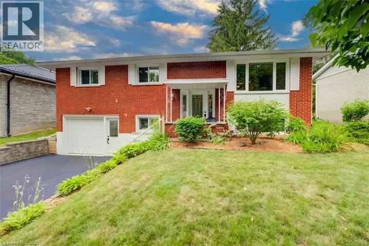 21 KELLY Drive, Kitchener, Ontario N2M1V7