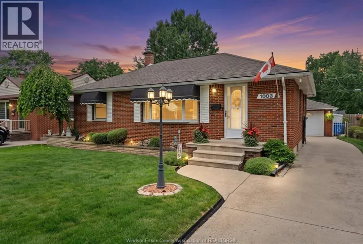 1003 Isabelle PLACE, Windsor, Ontario N8S2B3