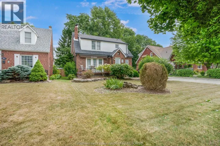 561 QUEEN STREET, Chatham, Ontario N7M2J7