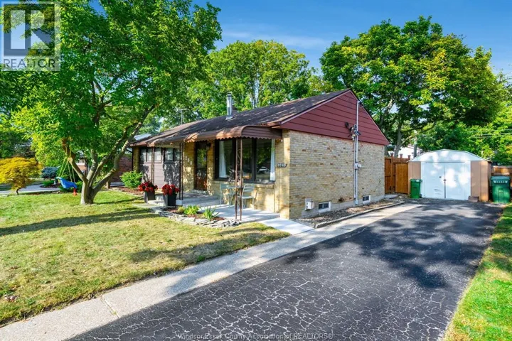 3260 Everts AVENUE, Windsor, Ontario N9E2V8