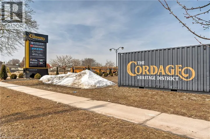 111 SHERWOOD Drive Unit# 7, Brantford, Ontario N3T6J9