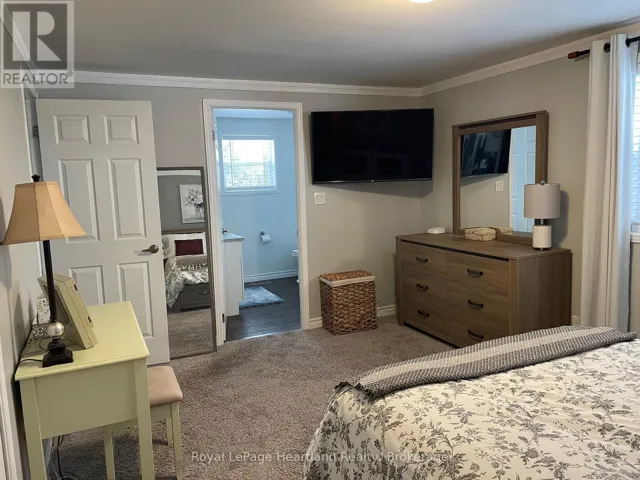 780