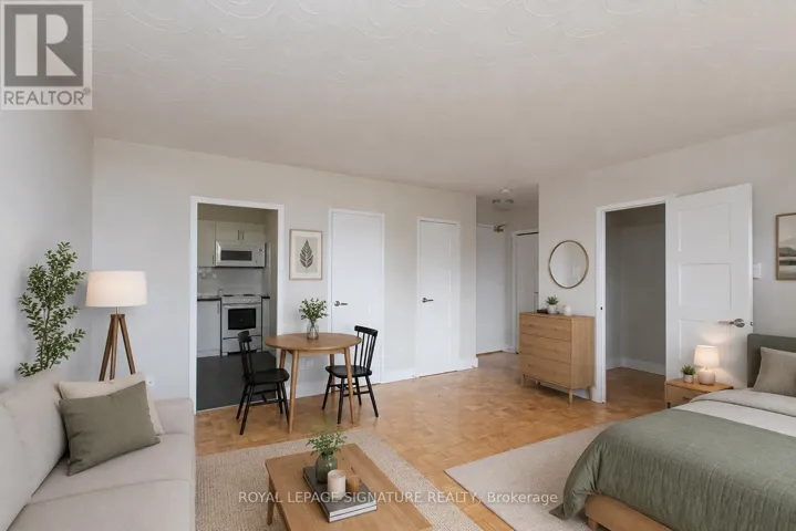 900 - 525 EGLINTON AVENUE E, Toronto (Mount Pleasant East), Ontario M4P1N5