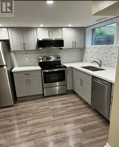 ROOM A - 427 ROSSLAND ROAD W, Oshawa (McLaughlin), Ontario L1J3G9
