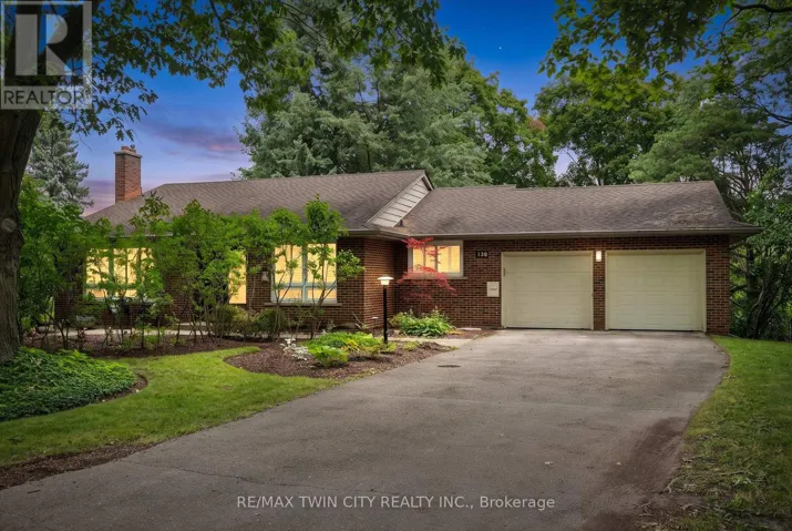 130 IROQUOIS PLACE, Waterloo, Ontario N2L2S5