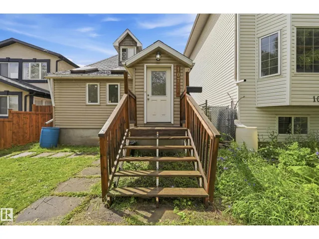 10714 103 ST NW, Edmonton, Alberta T5H2V8