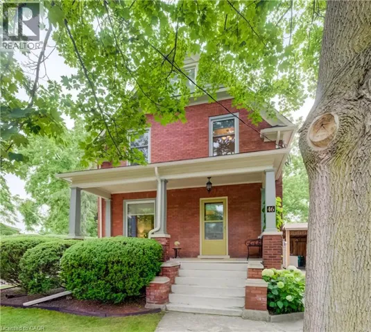46 ELLEN Street W, Kitchener, Ontario N2H4K3