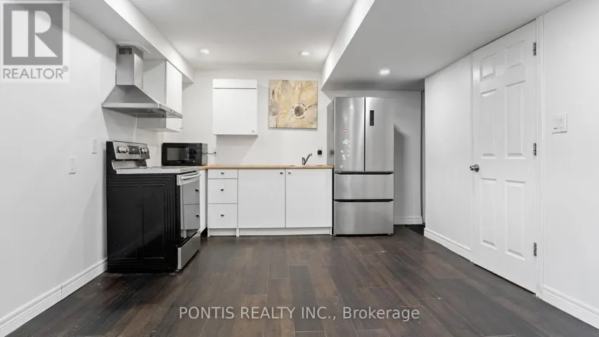 LOWER - 22 MERCER AVENUE, Brantford, Ontario N3T0H1
