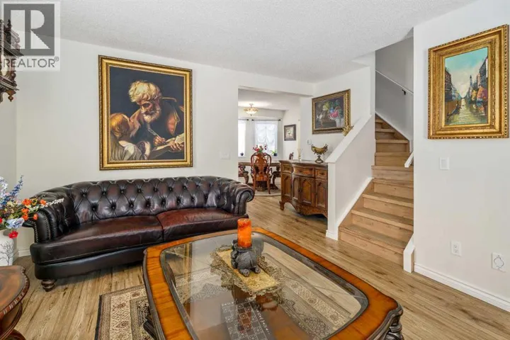 76 Sunlake Gardens SE, Calgary, Alberta T2X3G4
