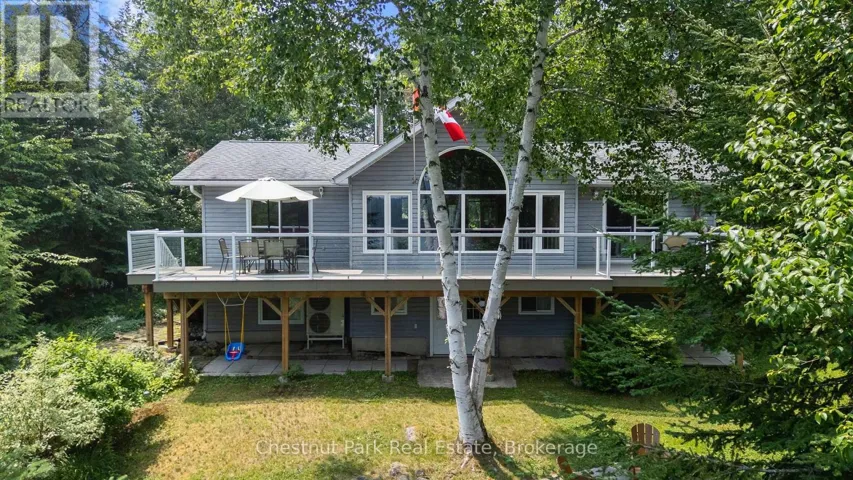 3 Bedroom + Den / 2 Bath Cottage/Home