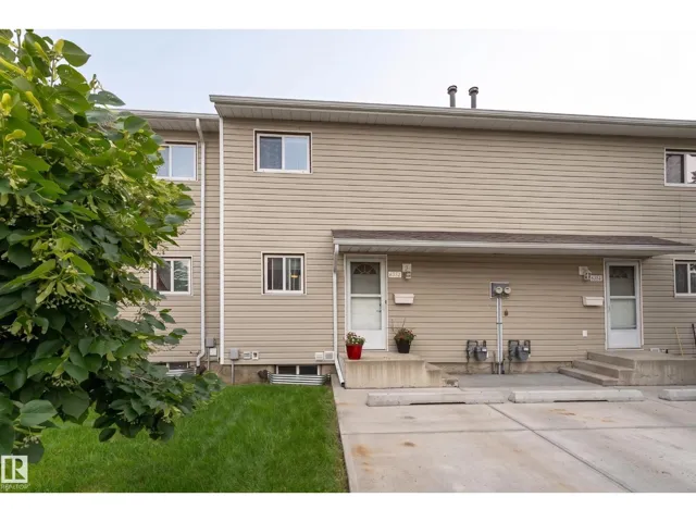6352 180 ST NW, Edmonton, Alberta T5T2J6