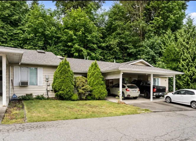 19 3350 ELMWOOD DRIVE, Abbotsford, British Columbia V2S6B2
