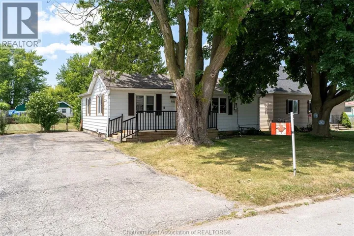 886 OLD GLASS ROAD, Wallaceburg, Ontario N8A3S8