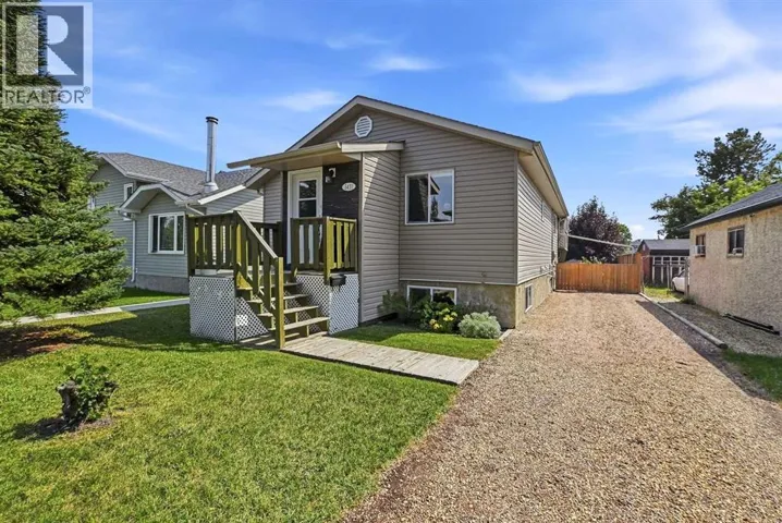 5431 55 Avenue, Lacombe, Alberta T4L1M1