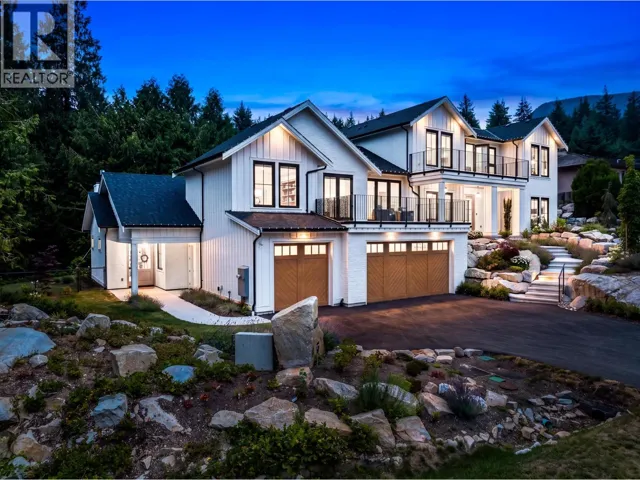 4597 WOODGREEN DRIVE, West Vancouver, British Columbia V7S2V3