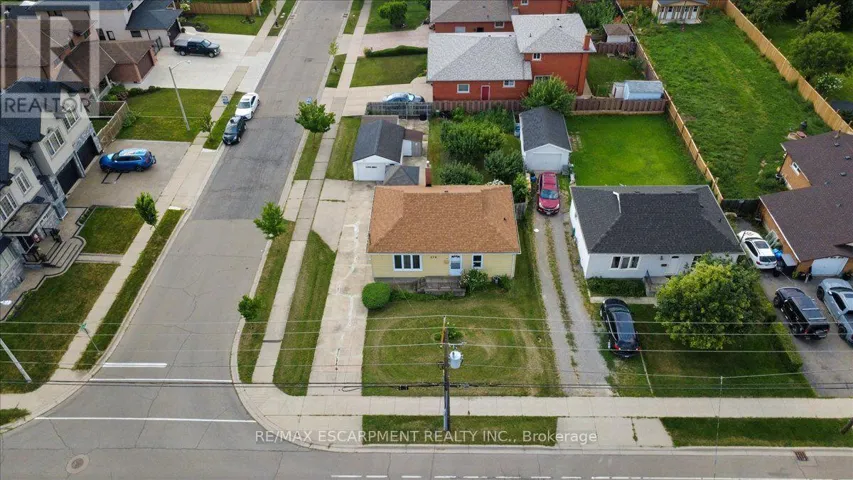279 MILLEN ROAD, Hamilton (Stoney Creek), Ontario L8E2H1