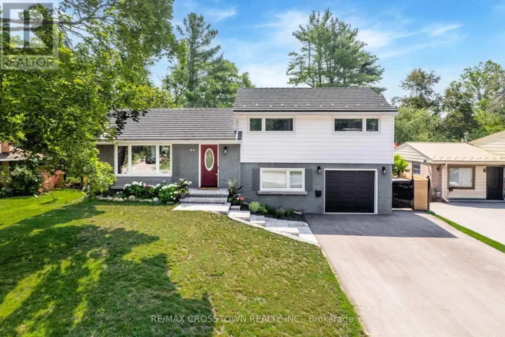 11 CASTLE DRIVE, Barrie (Sunnidale), Ontario L4N1P7