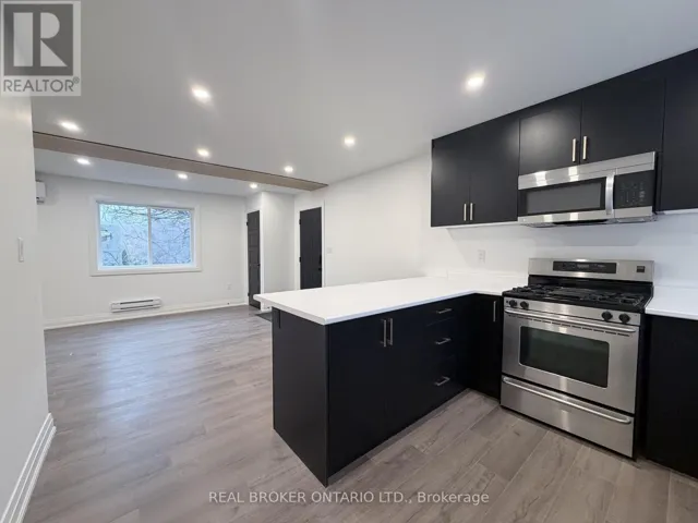 UPPER - 184 OTTAWA STREET S, Hamilton (Delta), Ontario L8K2E6