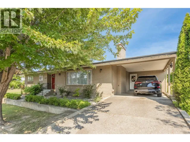 3259 St Amand Road, Kelowna, British Columbia V1W3P2