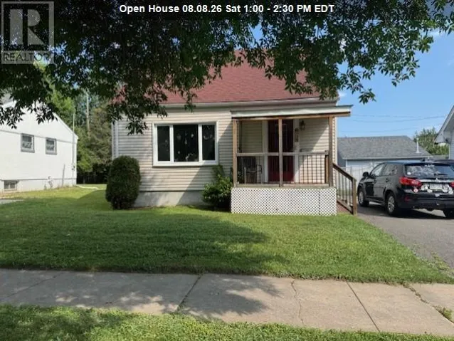 129 RAY BLVD, Thunder Bay, Ontario P7B4C5