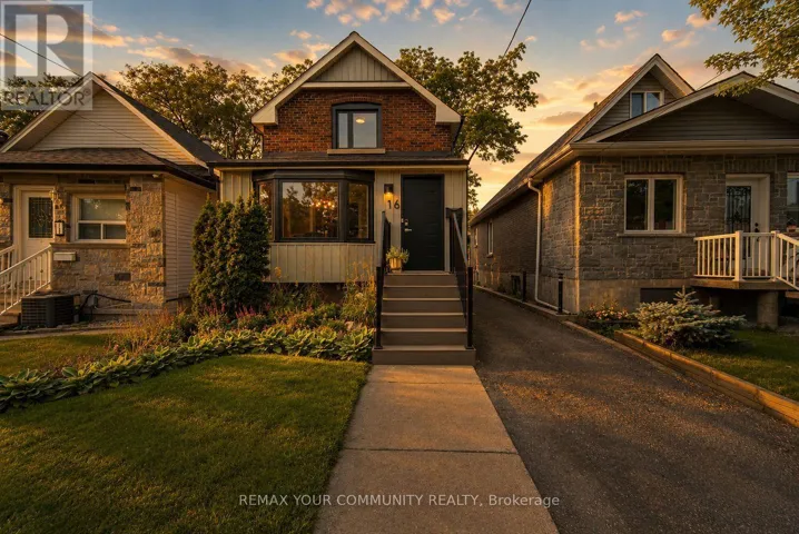 16 CORDELLA AVENUE, Toronto (Rockcliffe-Smythe), Ontario M6N2J6
