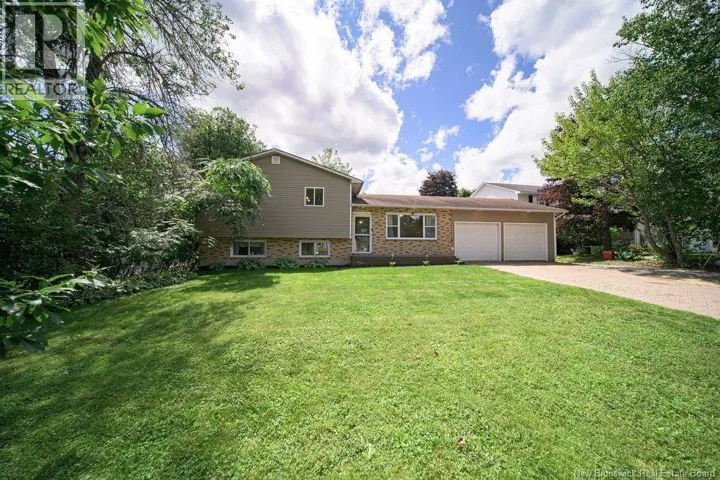 72 Birmingham Court, Fredericton, New Brunswick E3B6H2