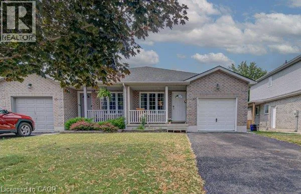 37 WINGFIELD Avenue, Stratford, Ontario N5A7R5