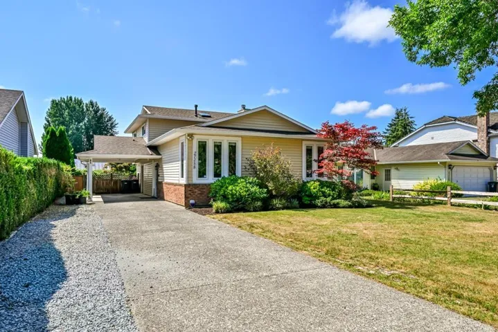 27258 26B AVENUE, Langley, British Columbia V4W3K2
