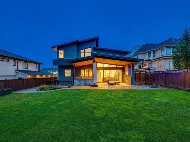 2875 164A STREET, Surrey, British Columbia V3Z0X9