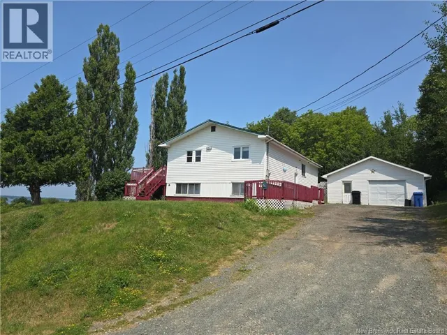 1063 Tower Hill, Bathurst, New Brunswick E2A2H3