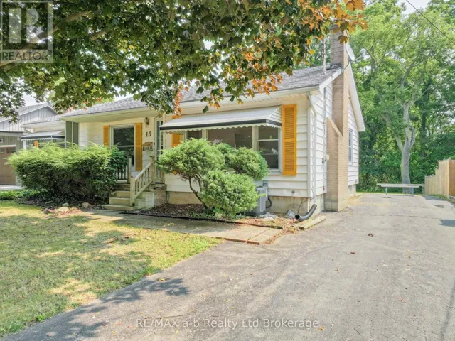 13 PARKSIDE DRIVE, Tillsonburg, Ontario N4G4A1