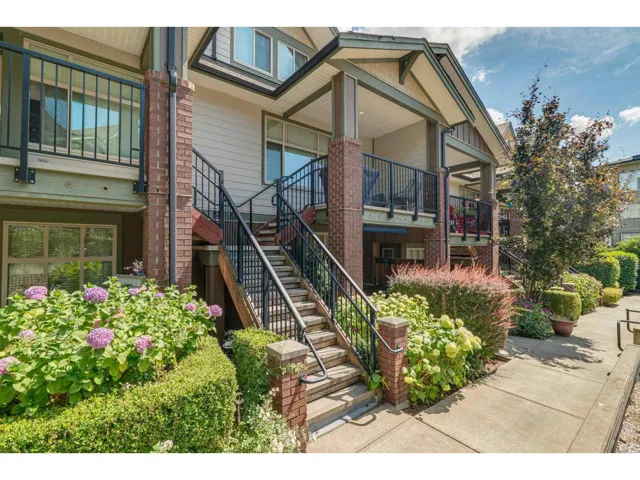 208 6655 192 STREET, Surrey, British Columbia V4N0B9