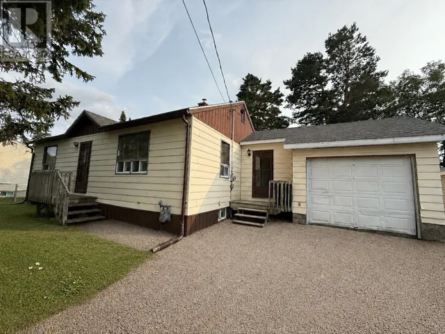 101 Balsam DR, Longlac, Ontario P0T2A0