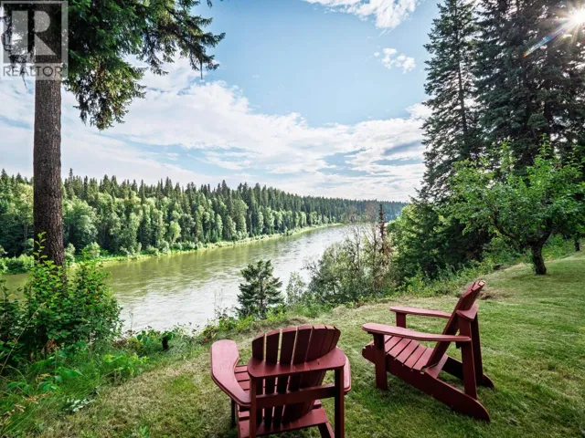 8943 NORTH NECHAKO ROAD, Prince George, British Columbia V2K4Z8