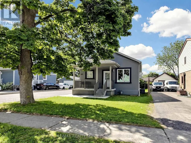 102 WOODWARD AVENUE, Brampton (Brampton North), Ontario L6V1K6