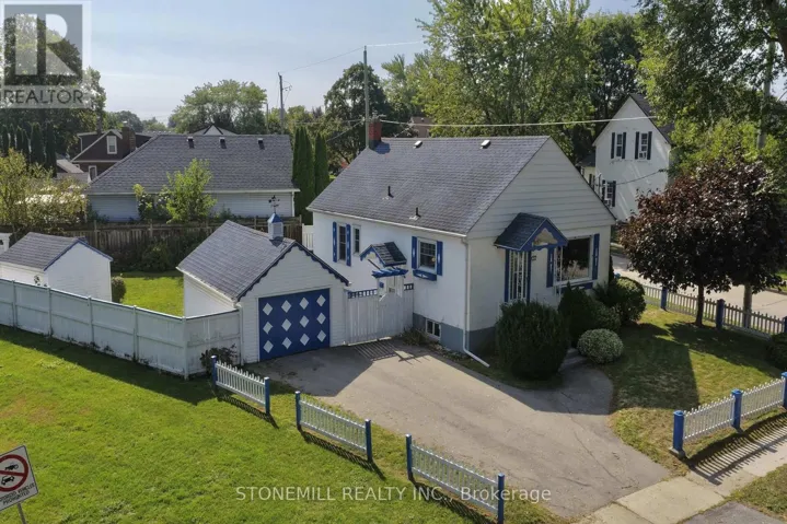 272 CARLTON STREET, St. Catharines (Fairview), Ontario L2N1B9