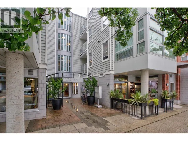 417 2929 W 4TH AVENUE, Vancouver, British Columbia V6K4T3