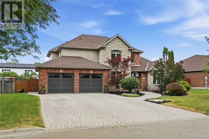 5 MANOR CRESCENT, Grimsby (Grimsby East), Ontario L3M5J9