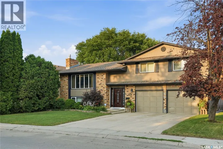 123 TRENT CRESCENT, Saskatoon, Saskatchewan S7H4V1