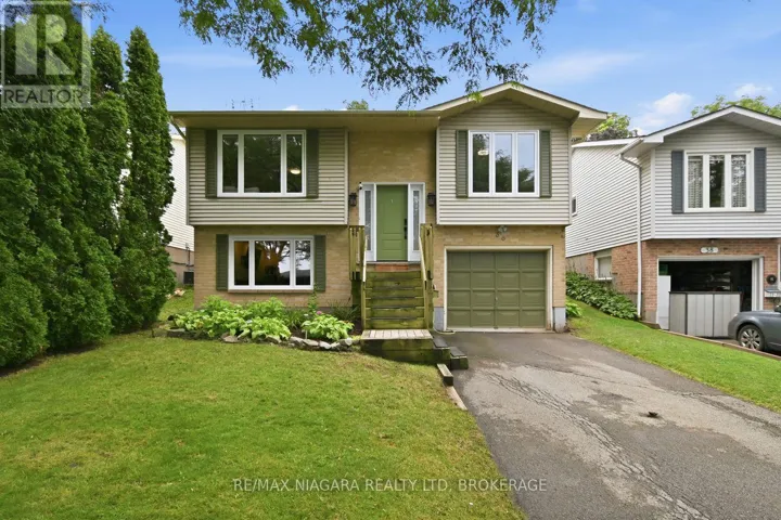 36 HEMLOCK STREET, St. Catharines (Burleigh Hill), Ontario L2T4B7
