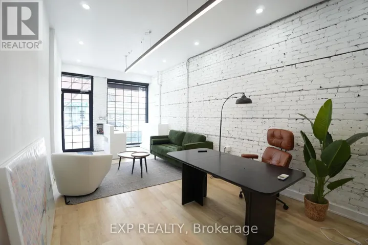 RETAIL - 1918 GERRARD STREET E, Toronto (Woodbine Corridor), Ontario M4L2C1