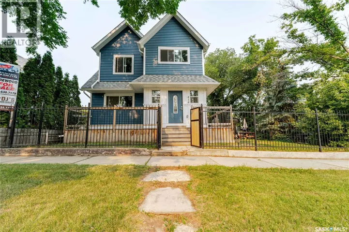 414 Main STREET S, Moose Jaw, Saskatchewan S6H5S9