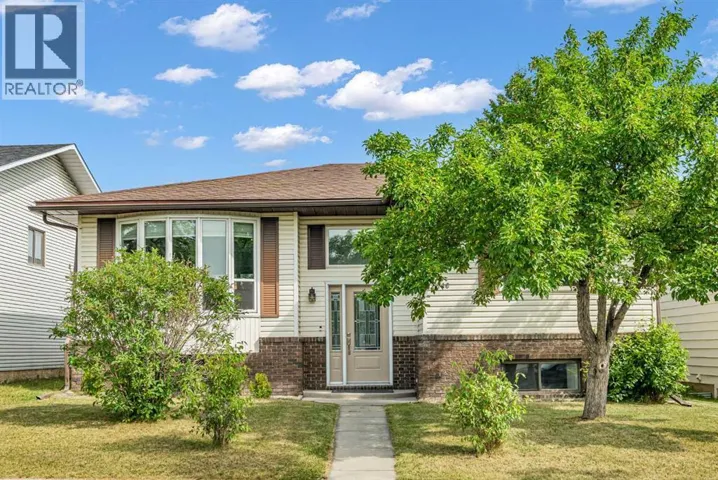 6716 37 Avenue NE, Calgary, Alberta T1Y5E5